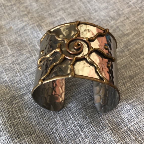 Textured silver bangle with sun detail - Picture 3 of 3